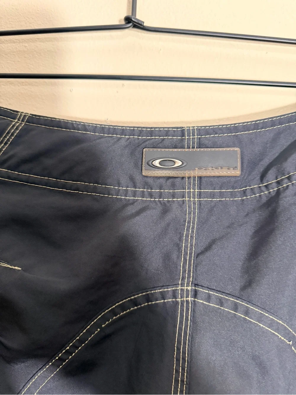 Vintage Y2K Oakley Software Spellout Board Shorts